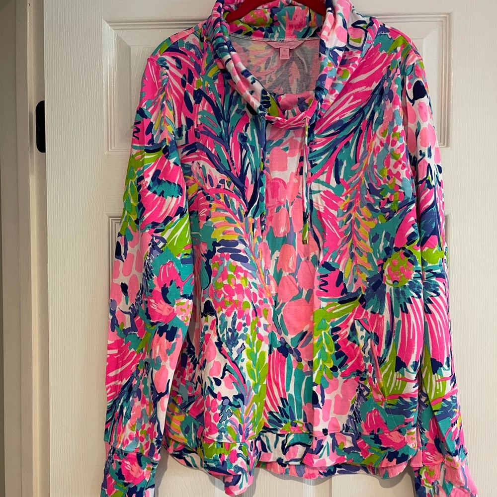 NWOT Lilly Pulitzer pullover size XL